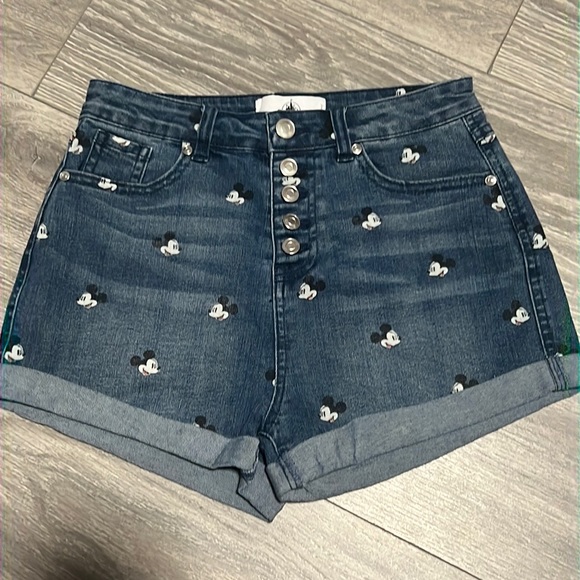 Disney Pants - DISNEY SHORTS